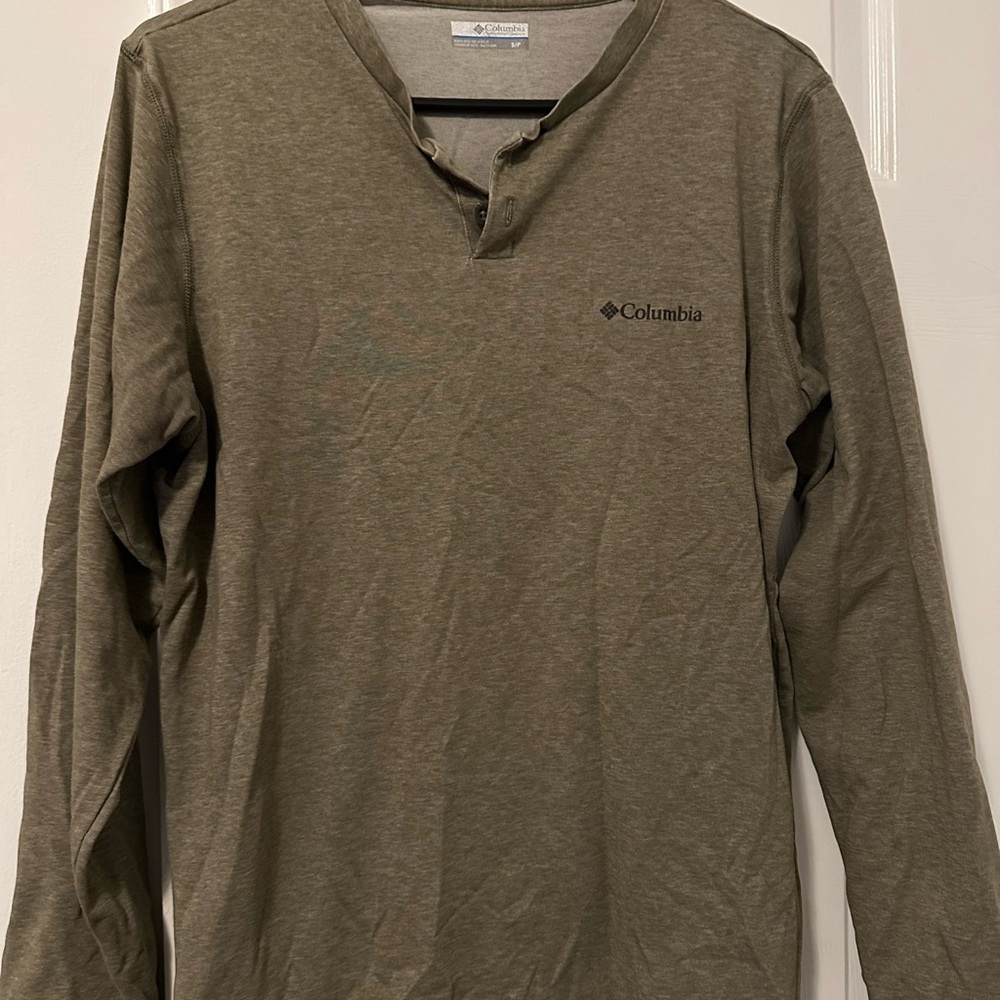 Columbia Green Long Sleeve Tee Relaxed Fit